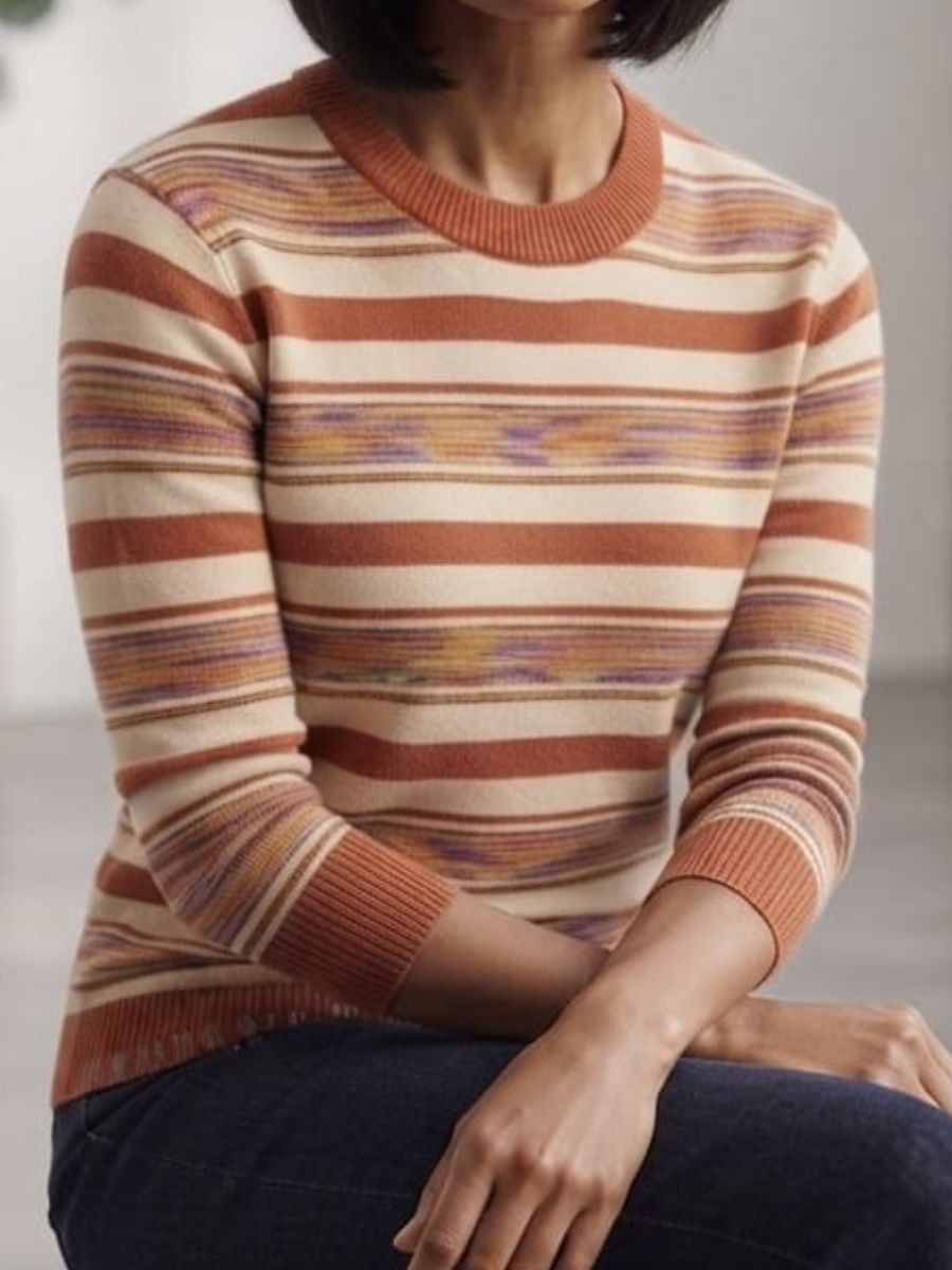 ModaFesta -Ribbed neckline cuffs and hem Slim fit knit silhouette